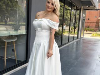 AtheneaRossi - Live Sex Cam - 28367885