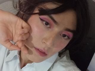 EllieCherryの詳細情報を見る