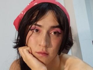EllieCherryの詳細情報を見る