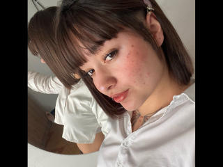 AnikaFleurの詳細情報を見る