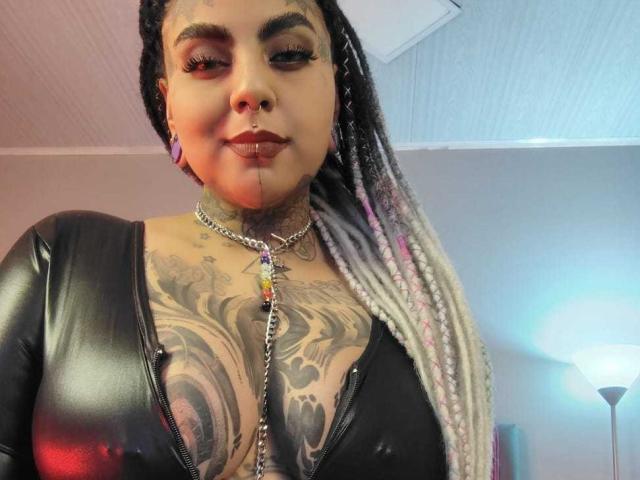 EliSpank - Live porn &amp; sex cam - 28376960