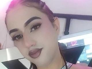 KarenAndAlana - Live porn &amp; sex cam - 28378205