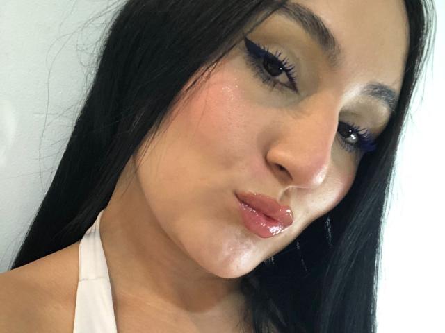 HiilaryDolce - Live porn &amp; sex cam - 28384868