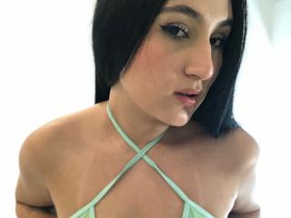 HiilaryDolceの詳細情報を見る