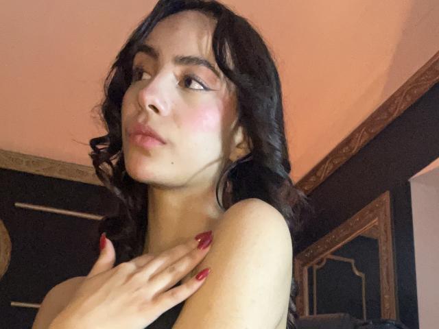 AitanaJohns - Live porn &amp; sex cam - 28385279