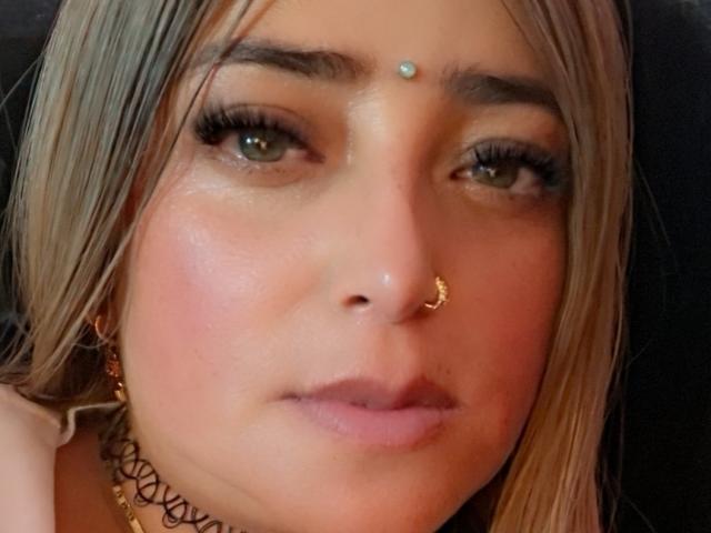 AlessadraJones - Live porn &amp; sex cam - 28385771