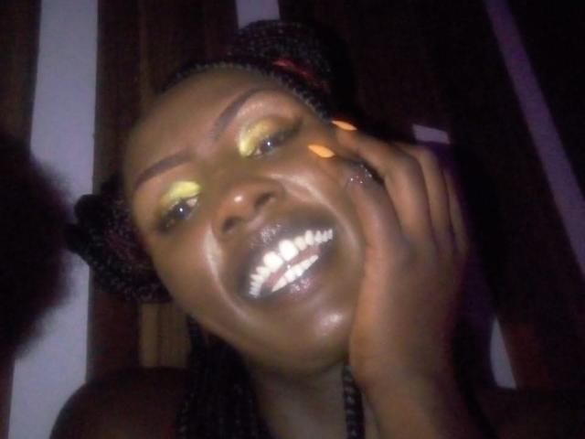 JuicyAnnitah - Sexe cam en vivo - 28386464