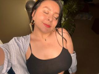 EmaJamesの詳細情報を見る