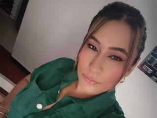 EmaFoxyの詳細情報を見る