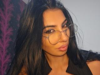 Ver la ficha detallada de BrunetteBabe69