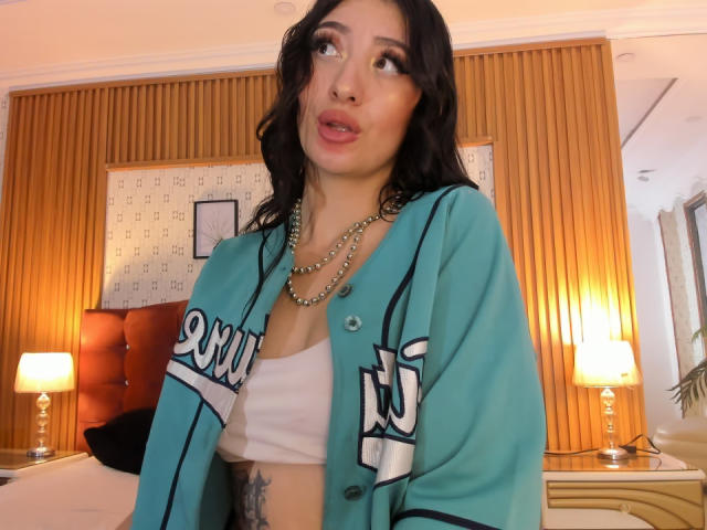 TifanyDiaz - Live sex cam - 28389164