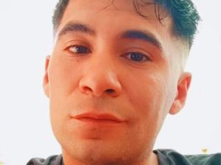 YORSHHHHの詳細情報を見る