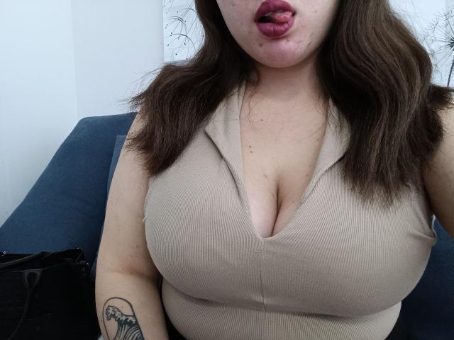 Yulianiya - Live porn &amp; sex cam - 28391498