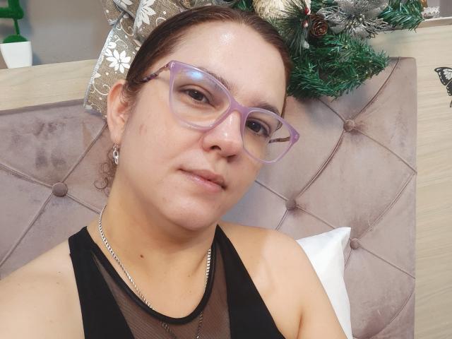 AmeliaWilson - Live porn &amp; sex cam - 28393769