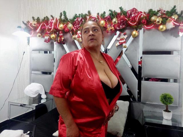 MonzerratBoyer - Live porn &amp; sex cam - 28394000