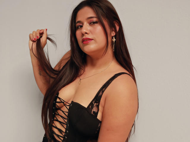 CurvyAmelieX - Live sex cam - 28394198
