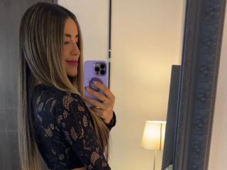 Ver la ficha detallada de SofyaLane