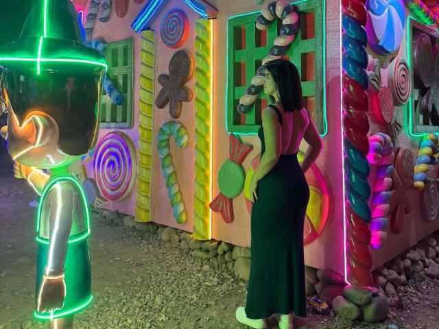 ScarlletZhen - Live porn &amp; sex cam - 28395200