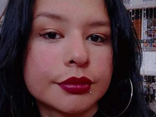 Ver la ficha detallada de DyanaMoon