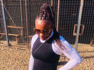 Lovenesss's Model Profile