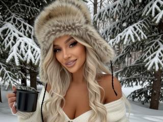 HottieLore's Model Profile