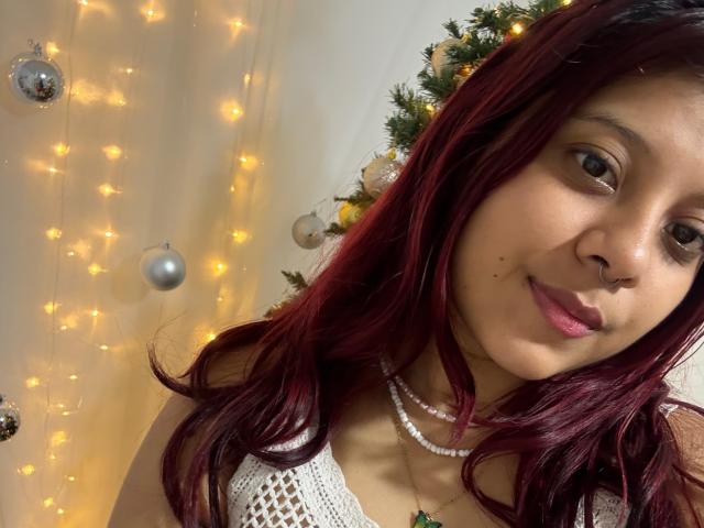 CoralineHale - Live sex cam - 28401560