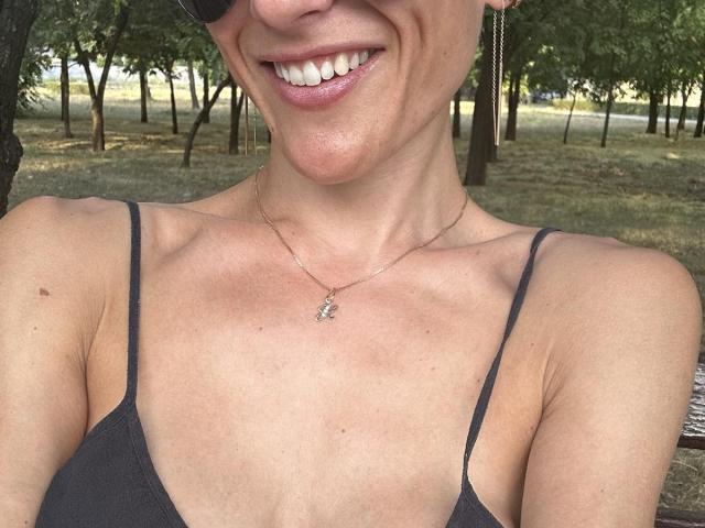 BellaJulls - Live porn &amp; sex cam - 28404900