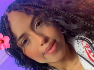 Ver la ficha detallada de MyaaTyler