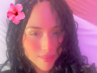 Ver la ficha detallada de MyaaTyler