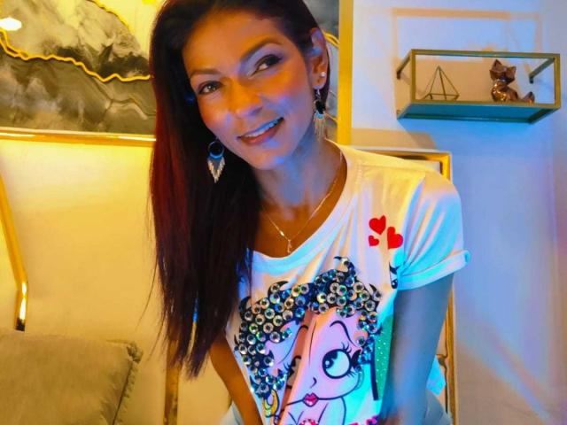 HannaPretty - Élő pornó és szexkamera - 28405760