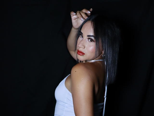 MissKendal - Live porn &amp; sex cam - 28405856