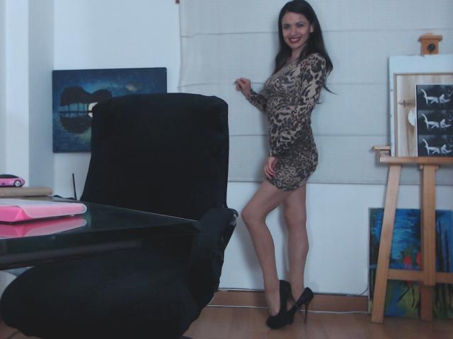 AfroditaRgenis - Live porn &amp; sex cam - 28408190