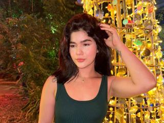 ScarlletZhen - Live porn &amp; sex cam - 28409792