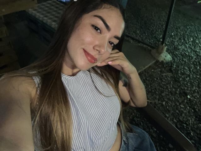 SharonKlart - Live porn &amp; sex cam - 28414100