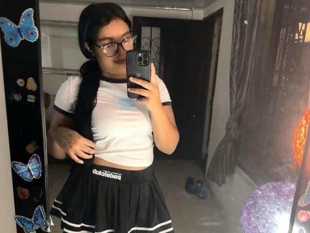 CurvyBrunnete - Sexe cam en vivo - 28415615