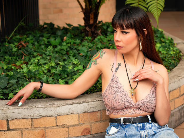 AriiannaHot - Camera khiêu dâm &amp; quyến rũ trực tiếp - 28416020