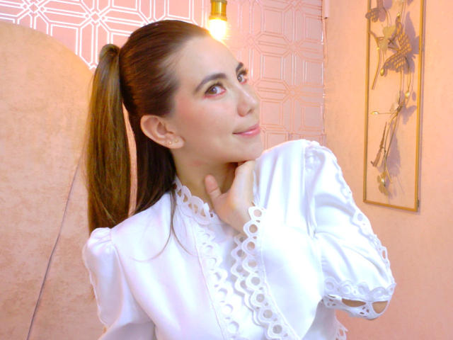 FreyaraVenwo - Live porn &amp; sex cam - 28422212