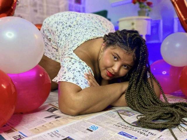 HotEbbony - Porno na żywo i seks kamera - 28424189