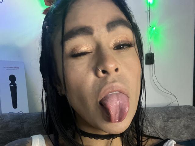 StellaBeckker - Élő pornó és szexkamera - 28424732