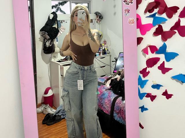 SammyViolet - Live porn &amp; sex cam - 28426562