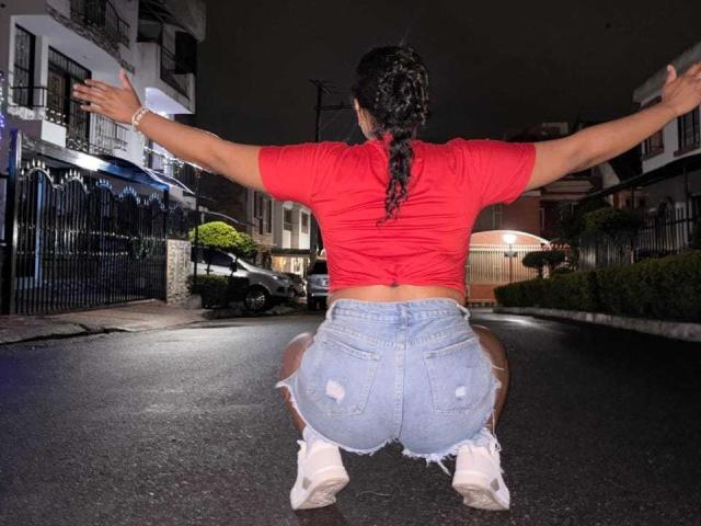 IvannaDuran - Live porn &amp; sex cam - 28428572