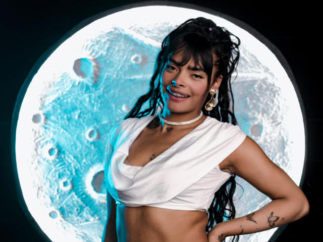 EmmaEbony - Sexe cam en vivo - 28428617