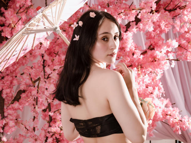 AnnieLamberth - Live porn &amp; sex cam - 28428680