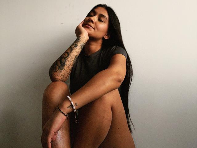 ThaliaAres - Live sex cam - 28432055