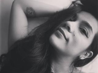 SexyBrona - Live porn &amp; sex cam - 28434074