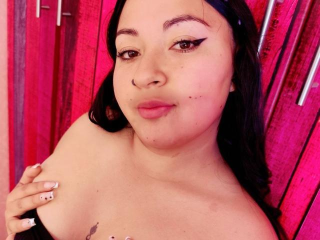 LindaGigi - Live sex cam - 28438667