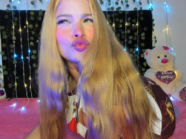 ShantalSummer - Live porn &amp; sex cam - 28441043