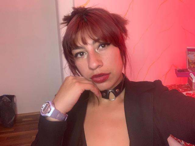 AlisonCold - Live porn &amp; sex cam - 28442381