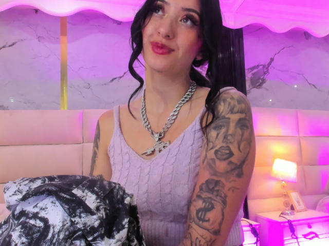 TifanyDiaz - Live porn &amp; sex cam - 28442516