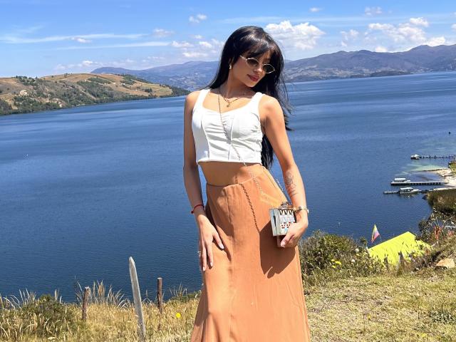 ThaliaCollins - Live porn &amp; sex cam - 28442921